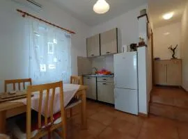Apartment 4756-1 for 3 pers. in Vinišce