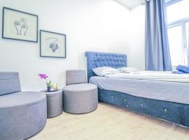 Comfortable Accommodations in the Alterlaa Area LV3, розміщення в сім’ї у Відні