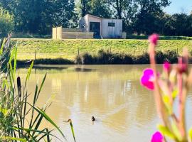 Mill Stream Retreat, holiday home in Legbourne