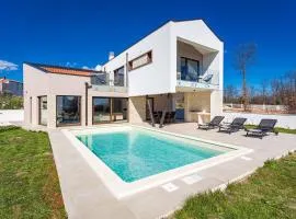 Villa Ogradina near Pula with sea view for 5 persons only 3 km from the Beach