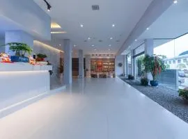 Shan Ye Light Luxury Smart Courtyard Hotel Zhangjiajie Wulingyuan National Forest Park Branch