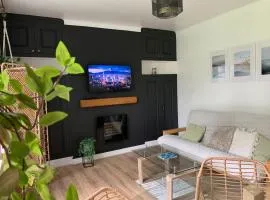 Linnet House - Relaxing - Leafy - Whole Apt- 2 Bed