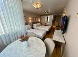 Weingart Suites Hotel