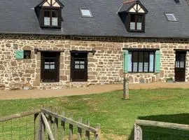 Delightful 1-Bed Cottage in Ceauce