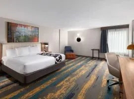 La Quinta by Wyndham Knoxville Central Papermill