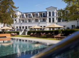 Strandhotel Zingst, hotel v destinaci Zingst
