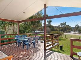 'Little Blue House' by HolidayCo, hotel v destinaci Hardys Bay