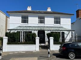 The Wight House B&B, hotel di Ryde