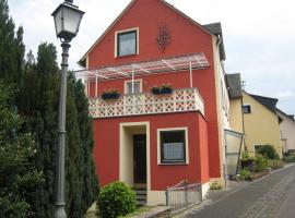 Holiday home in Bremm near the vineyards, hotel in Bremm