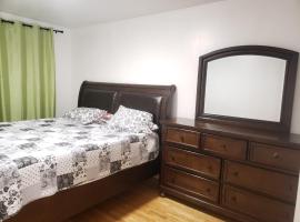 Ideal Location Entire Apartment, Hotel in Laval