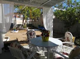 Welcome to Giouli's home !, cabaña o casa de campo en Elafonisos