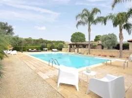 Cozy Home In Siracusa With Kitchen