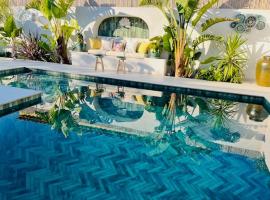 Villa ALISA avec piscine privée, дом для отпуска в городе Рокбрюн-сюр-Аржанс