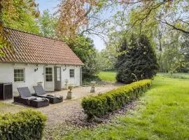Lovely Home In Faaborg With Kitchen