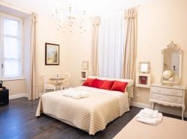 DOMUS DEORUM, hotel em Nápoles