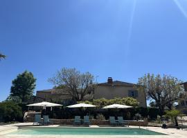 La Glycine, Hotel in Tonnac