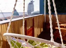 COAST HOUSE Moana