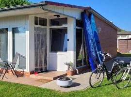 Bungalow am See mit Extras Sauna, E-Bikes und Stand up Paddle, ξενοδοχείο σε Seehof