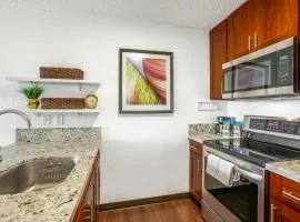 "Island Time" at Plantation Hale C2 -One Bedroom with AC