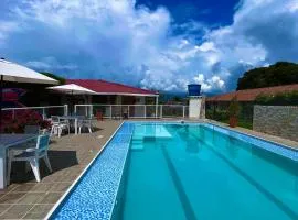 Finca Hotel Mirador La Casona Quindio-Eje Cafetero、プエブロ・タパオにあるエル・エデン国際空港 - AXMの周辺ホテル