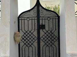 Jolie petite maison à Djerba Houmt Souk, Hotel in Al Hara Al Kabira