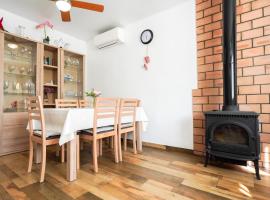 Casa Uly 2, готель у місті Ріумар