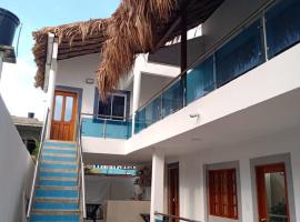 HABITACIONES EN casa de playa, vendégház Coveñasban