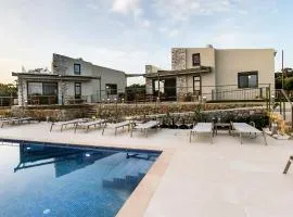 Mitos Villas