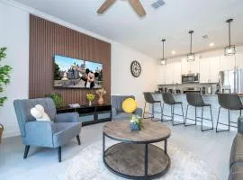 Luxury Stay Near Disney Storey Lake Resort 2568