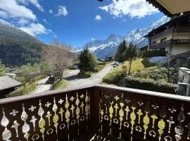 Les Houches vue magnifique avec piscine,pied des pistes de ski,garage