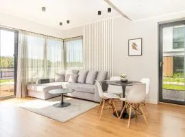 River view apartment with A/C, perfect for families!