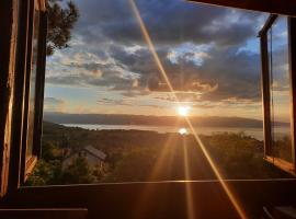 Luccia Apartments - Country House at Monastery Saint Naum, ξενοδοχείο στην Οχρίδα