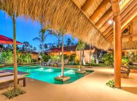 Bungalow LUXURY cerca a la Playa Zihuatanejo Mexico, glamping em Ixtapa