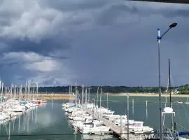 Appartement Escale Roz Pleine vue sur le Port