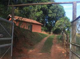 Refúgio na Natureza - Recanto Leve Amor, hotel Águas de Lindóiában