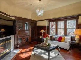 Unique House 6BR 6 Beds 10 PX Parking