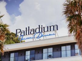 Palladium Beach Hotel, ubytovanie typu bed and breakfast v destinácii Dhërmi