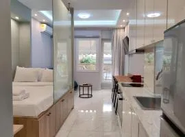 Stylish Fully Equipped City Center Condo、テッサロニキのコンドミニアム