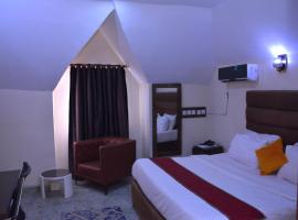 Konklave Inn and Apartment, готель біля аеропорту Міжнародний аеропорт ім. Наммаді Азіківе - ABV, у місті Абуджа