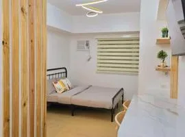 Avida Towers Davao COZY STUDIO with NETFLIX and FAST WIFI!