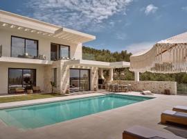 Armela Villa, with Pool & Captivating Views, By ThinkVilla, hotel a Kalipádhon