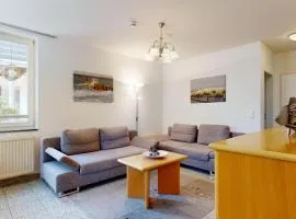 a cappella 01 im Binz, strandnahe FeWo mit Schwimmbad im Haus,