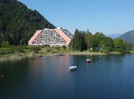 Ferienwohnung Dobernig Apartment Ossiacher See, ξενοδοχείο στο Φίλλαχ