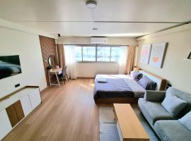 BetterRoom เมืองทองธานี C6, acomoda&ccedil;&atilde;o com cozinha em Pak Kret