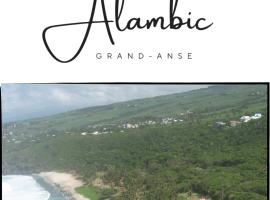 Alambic de Grand Anse, rannamajutus sihtkohas Petite-Île