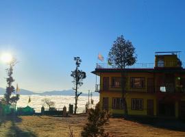 Apna Ghar Hotel And Resort, pet-friendly hotel in Chaukori
