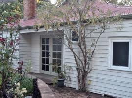 Serenity Cottage, hótel í Pemberton