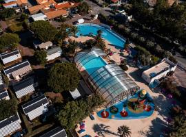 198 Emplacement luxe à Mer et Soleil 5*, campsite sa Les Sables Vignier