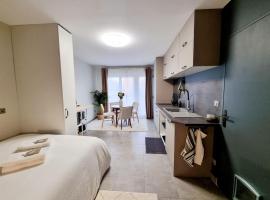 Le Poète - Appartement Confort - Parking Privé - WIFI: Gradignan şehrinde bir otoparklı otel
