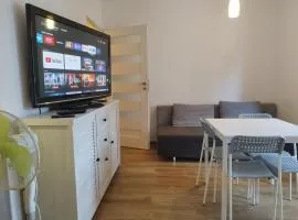 Apartament 24H Self check-in Poznań Lotnisko samodzielne zameldowanie blisko Stadion Targi Szpitale i Uczelnie